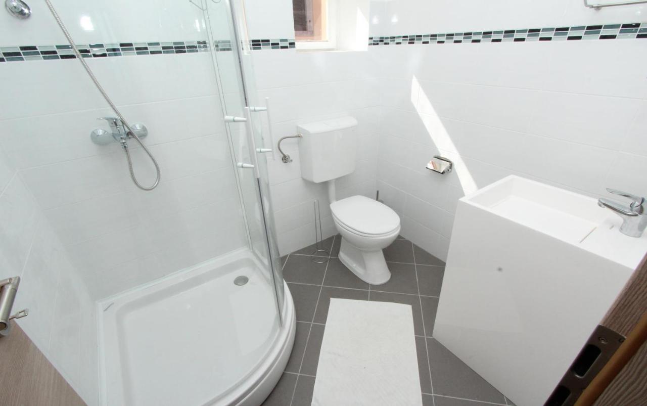 Apartment El Corsaro 2 ロヴィニ エクステリア 写真