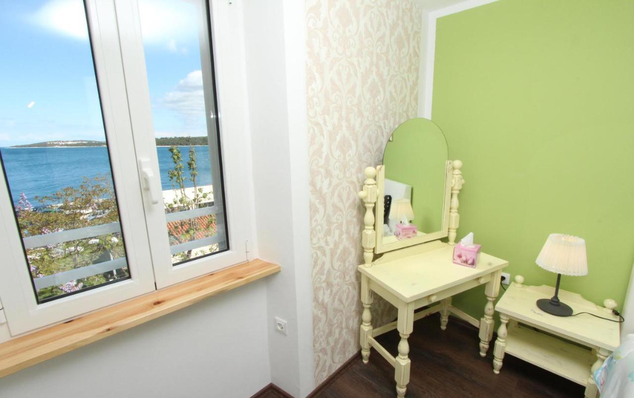 Apartment El Corsaro 2 ロヴィニ エクステリア 写真