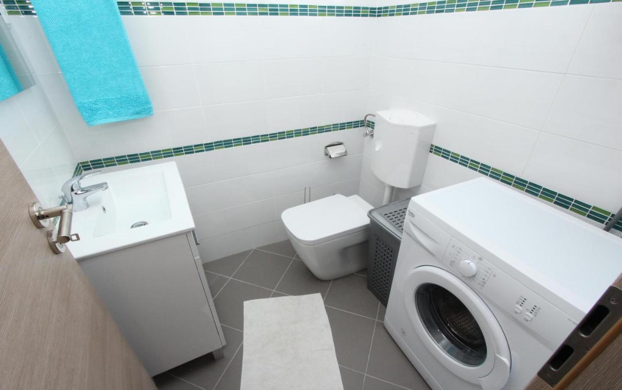 Apartment El Corsaro 2 ロヴィニ エクステリア 写真